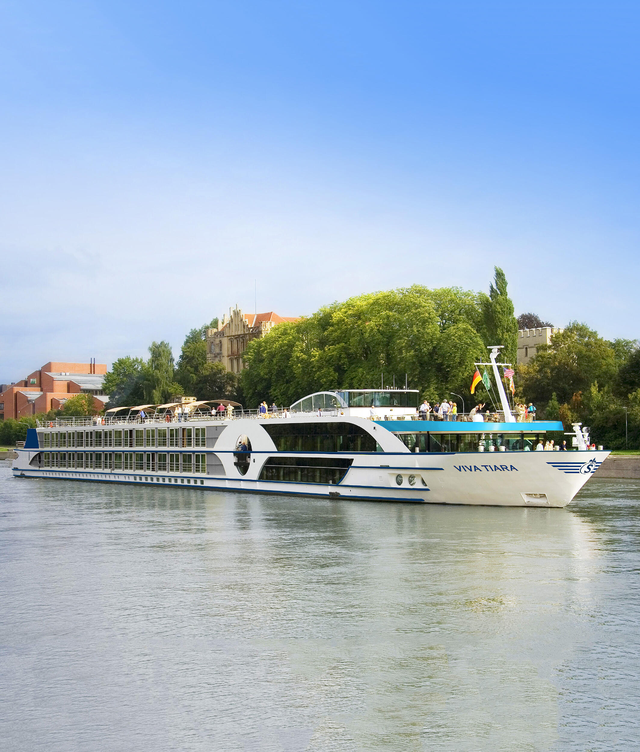 Historische Städte entlang des Rheins mit der  VIVA TIARA