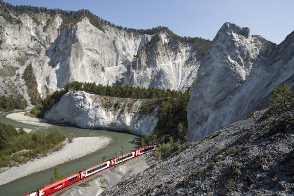 First-Class zu Gletscher & Palmen in der Schweiz