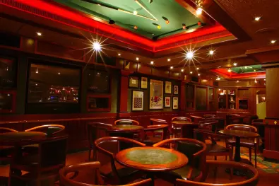 churchills-lounge-1500x1000